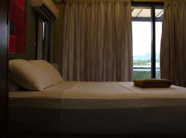 Hotel Photo: Purple Tree Bed & Breakfast