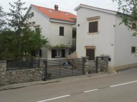 Apartmani Božić-Omišalj, hotel a Omišalj (Castelmuschio)