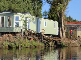 Ξενοδοχείο φωτογραφία: Marshlands Lakeside Nature Retreat