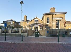 A picture of the hotel: The Golden Hope Wetherspoon