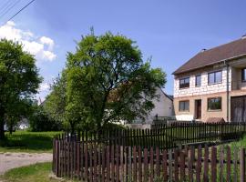 A picture of the hotel: Dům u Stolárny