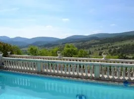Logis Hôtel Le Vieil Amandier