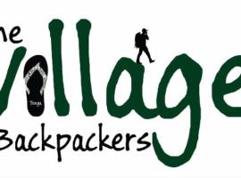 Foto di Hotel: The Village Backpackers
