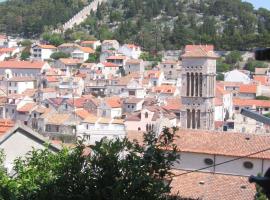 Apartments Jure, hotel v destinaci Hvar
