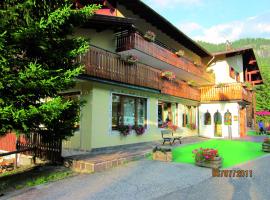 IHR Hotel Villa Emma, hotel v destinaci Canazei