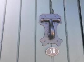 16 Porto Santo Apartments, hotel in Porto Santo