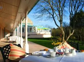 The Dixcart Hotel
