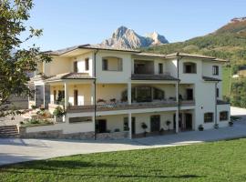 Locanda Del Parco Hotel, hotel en Colledara