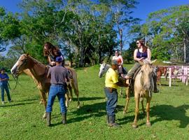 Хотел снимка: Banana Bank Lodge & Jungle Horseback Adventures