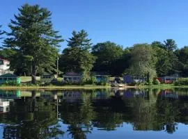 The Cottages at Harvey Lake