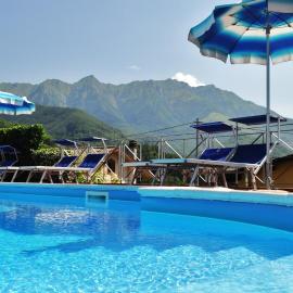 Viesnīca Albergo Miramonti pilsētā Comano