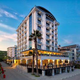 Ayvalik Cinar Hotel, ξενοδοχείο στο Αϊβαλί