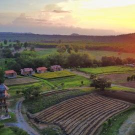 COOLLiving Farmhouse Organic, hotel en Wang Nam Khiao