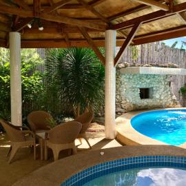 Mactan में, होटल Lapu-Lapu Cottages & Restaurant