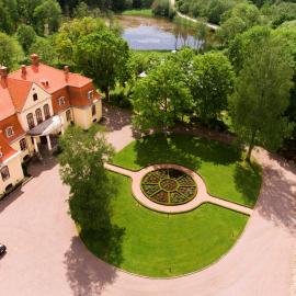 Liepupe Manor, hotel u gradu Liepupe