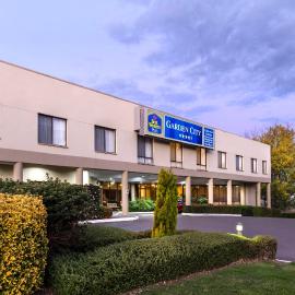 Garden City Hotel, Best Western Signature Collection, Hotel in Canberra
