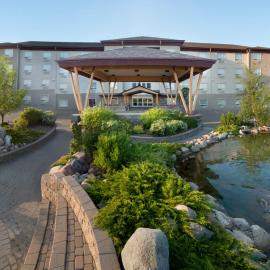 Gold Eagle Lodge, hotel sa North Battleford