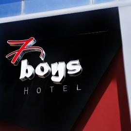 7Boys Hotel, hotel in Amman