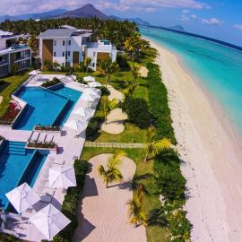 Cap Ouest Beachfront Luxury Penthouse & Apartment, hotelli Flic-en-Flacissa