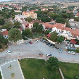 To Kyma: Moúdhros şehrinde bir otel