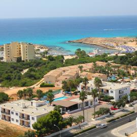 Carina Hotel Apartments: Aya Napa'da bir otel