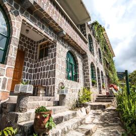 Eco Hotel Uxlabil Atitlan โรงแรมในซานฮวนลาลากูนา