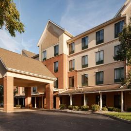 Best Western Plus Kalamazoo Suites, hotel v mestu Kalamazoo