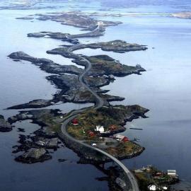 Leite Gård near Atlantic Road in Hustadvika, hotel Lyngstad városában