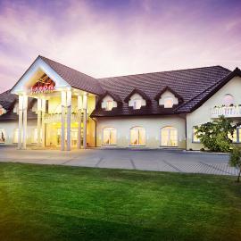 ParkHotel Łysoń, хотел в Инвалд