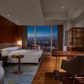 Grand Hyatt Manila, hotel u Malini