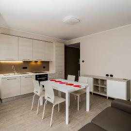 Lake Como Apartments, hotel i Lecco