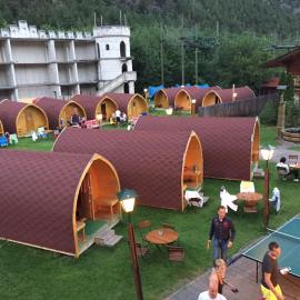 Inn-side ADVENTURE CABINS, hôtel à Haiming