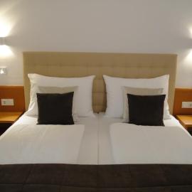 City Hotel Albrecht, hotel i Schwechat