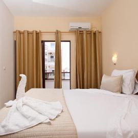 Aparthotel Praiano, hotel u gradu 'Praia'