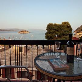 Epidavria Hotel, hotel din Tolo