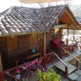 2 bedroom cottage, 3 blocks from beach and center of San Juan, хотел в Сан Хуан дел Сур