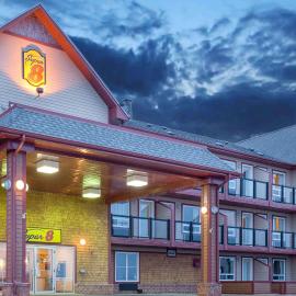 Super 8 by Wyndham Caraquet, hotel em Caraquet