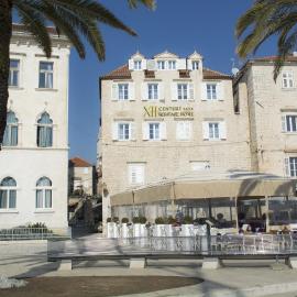 XII Century Heritage Hotel, hôtel à Trogir