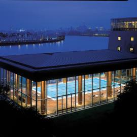 Canary Riverside Plaza Hotel, hotel em Londres