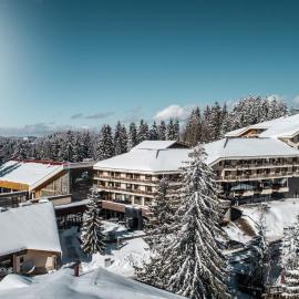 Perelik Hotel – hotel w mieście Pamporowo