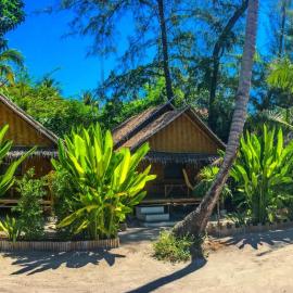 Forra Dive Resort Sunrise، فندق في كو ليبي