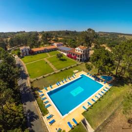 Odeceixe Bungalow-Parque de Campismo Sao Miguel, ξενοδοχείο σε Odeceixe