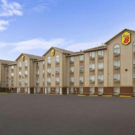 Super 8 by Wyndham Fort Nelson BC, Hotel in Fort Nelson