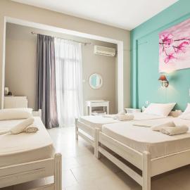 Protopapas Rooms, hotel u gradu Lutro