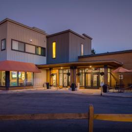 Sun & Ski Inn and Suites、ストーのホテル