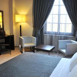 MonarC Hotel, hotel en Tirana