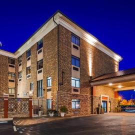 Best Western Plus Pineville-Charlotte South, hotel di Charlotte