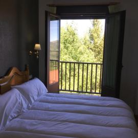 Hotel Cinco Castaños, hotel din Candelario