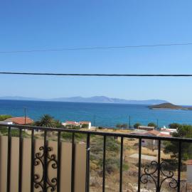 Eugenia travasarou sea view appartments, Hotel in Dhiakofti