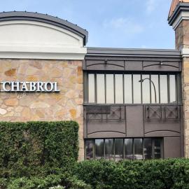 Le Chabrol Hotel & Suites, hotel in Montreal